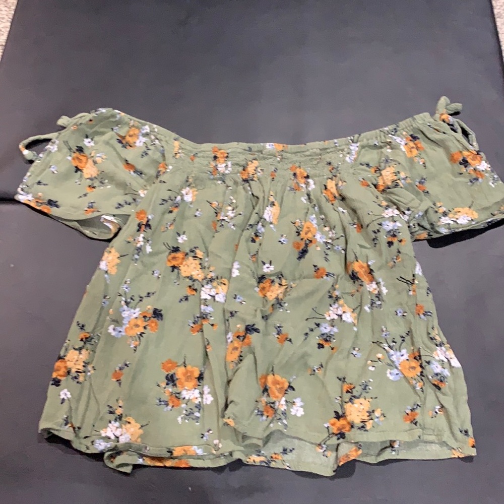 XS Off the Shoulder Blouse